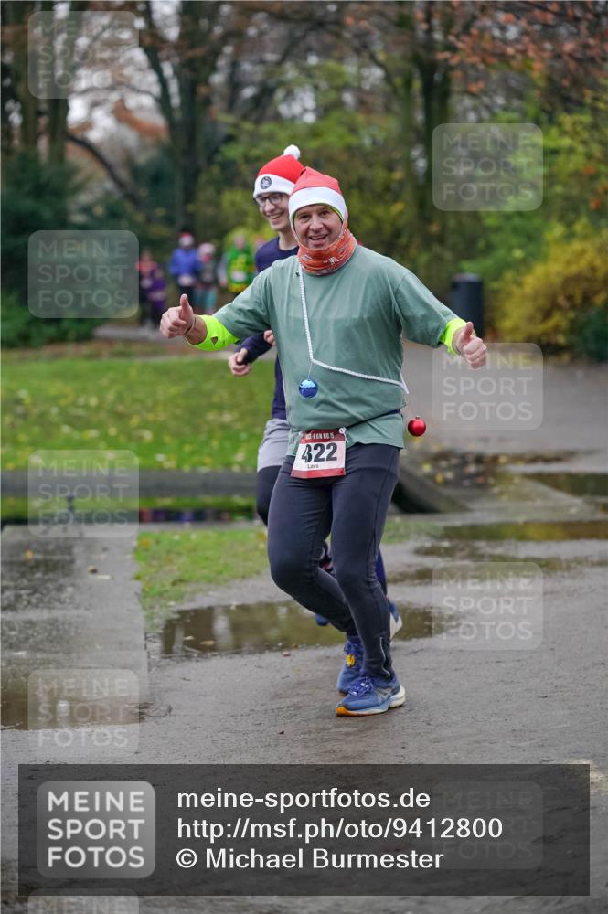 07.12.2025 - St. Pauli X-Mass-Run No. 15 Michael Burmester http://msf.ph/oto/9412800 07.12.2025 10:02:17 Laufen 15, 422 meine-sportfotos.de