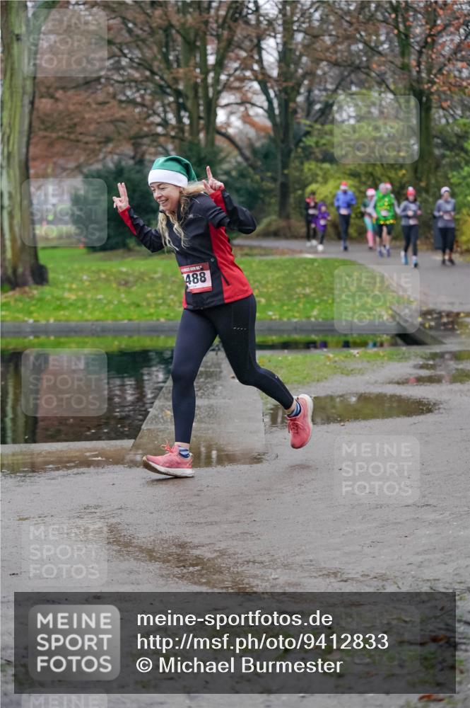 07.12.2025 - St. Pauli X-Mass-Run No. 15 Michael Burmester http://msf.ph/oto/9412833 07.12.2025 10:02:20 Laufen 488 meine-sportfotos.de