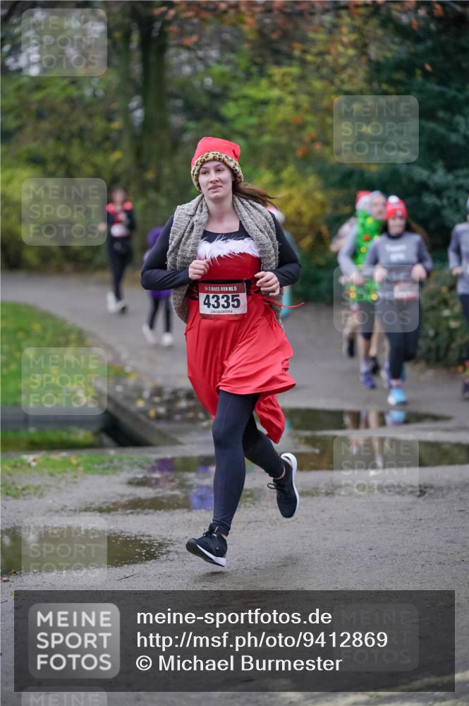 07.12.2025 - St. Pauli X-Mass-Run No. 15 Michael Burmester http://msf.ph/oto/9412869 07.12.2025 10:02:25 Laufen 15, 4335 meine-sportfotos.de