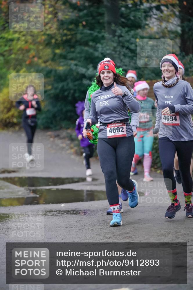 07.12.2025 - St. Pauli X-Mass-Run No. 15 Michael Burmester http://msf.ph/oto/9412893 07.12.2025 10:02:29 Laufen 15, 4692, 15, 4694 meine-sportfotos.de