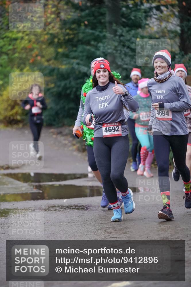 07.12.2025 - St. Pauli X-Mass-Run No. 15 Michael Burmester http://msf.ph/oto/9412896 07.12.2025 10:02:29 Laufen 15, 4692, 4694 meine-sportfotos.de