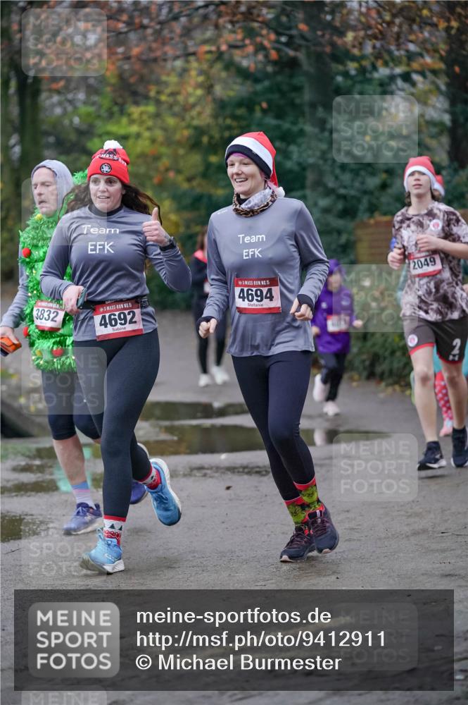 07.12.2025 - St. Pauli X-Mass-Run No. 15 Michael Burmester http://msf.ph/oto/9412911 07.12.2025 10:02:30 Laufen 3832, 15, 4692, 15, 4694, 2049, 2 meine-sportfotos.de