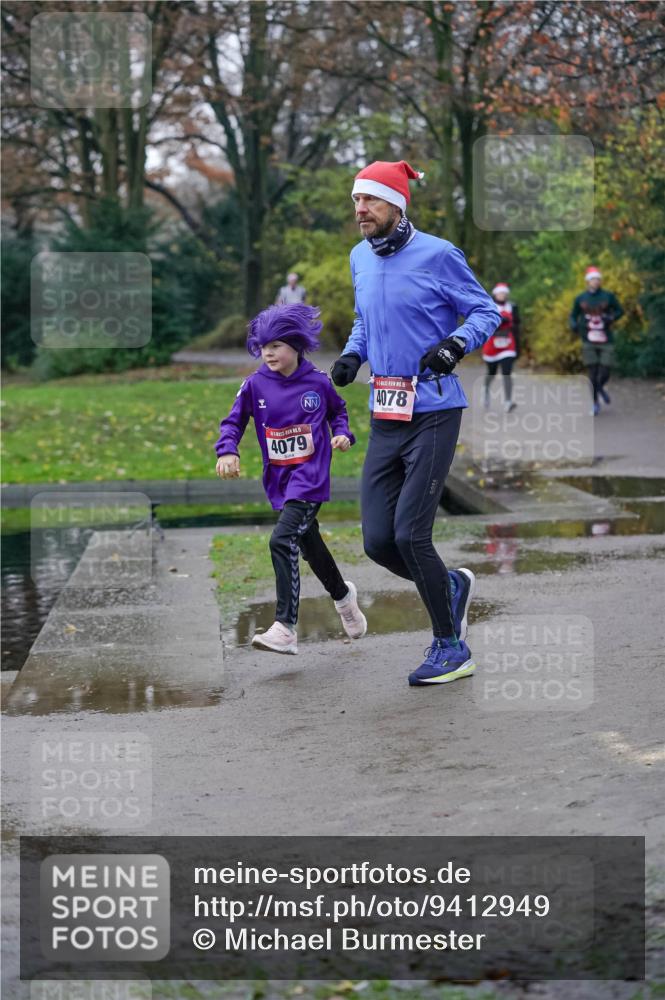 07.12.2025 - St. Pauli X-Mass-Run No. 15 Michael Burmester http://msf.ph/oto/9412949 07.12.2025 10:02:34 Laufen 4079, 15, 4078 meine-sportfotos.de