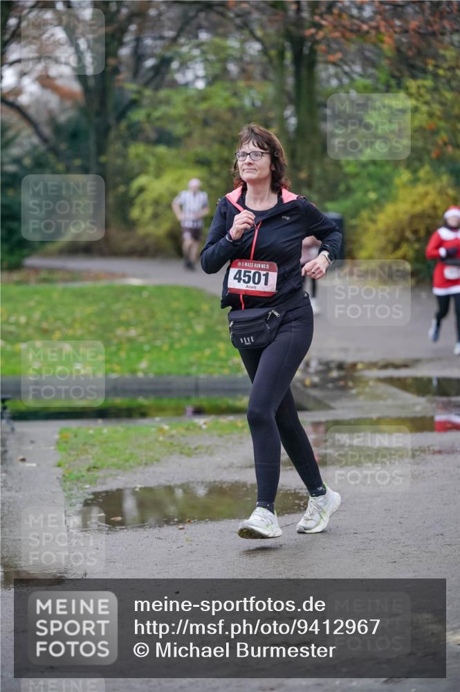 07.12.2025 - St. Pauli X-Mass-Run No. 15 Michael Burmester http://msf.ph/oto/9412967 07.12.2025 10:02:36 Laufen 15, 4501 meine-sportfotos.de
