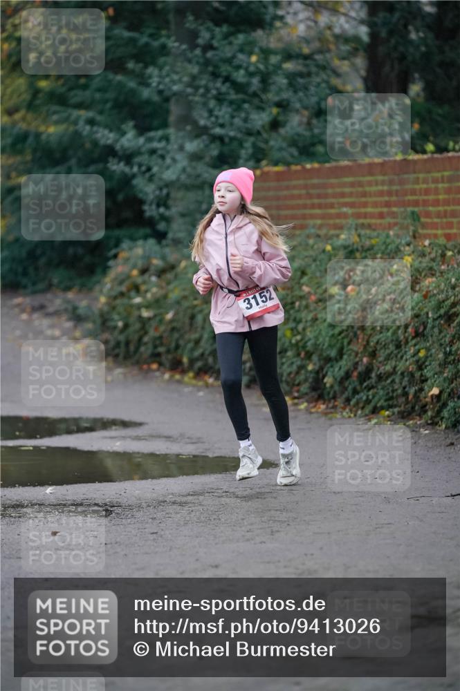 07.12.2025 - St. Pauli X-Mass-Run No. 15 Michael Burmester http://msf.ph/oto/9413026 07.12.2025 10:02:43 Laufen 3152 meine-sportfotos.de