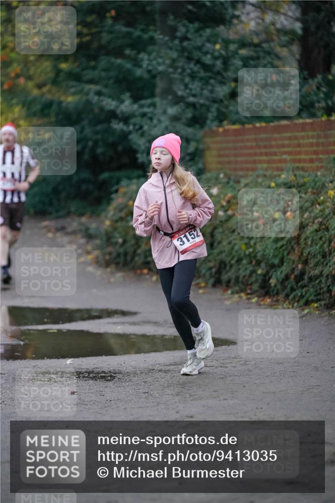 07.12.2025 - St. Pauli X-Mass-Run No. 15 Michael Burmester http://msf.ph/oto/9413035 07.12.2025 10:02:43 Laufen 3152 meine-sportfotos.de