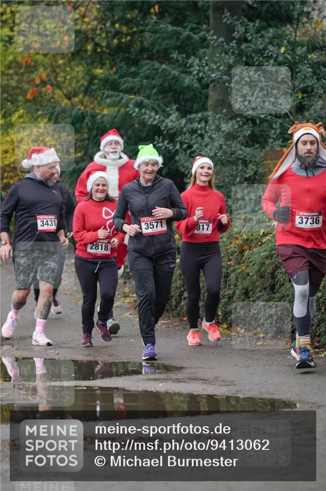 07.12.2025 - St. Pauli X-Mass-Run No. 15 Michael Burmester http://msf.ph/oto/9413062 07.12.2025 10:02:58 Laufen 3431, 0, 2818, 3571, 817, 3736 meine-sportfotos.de