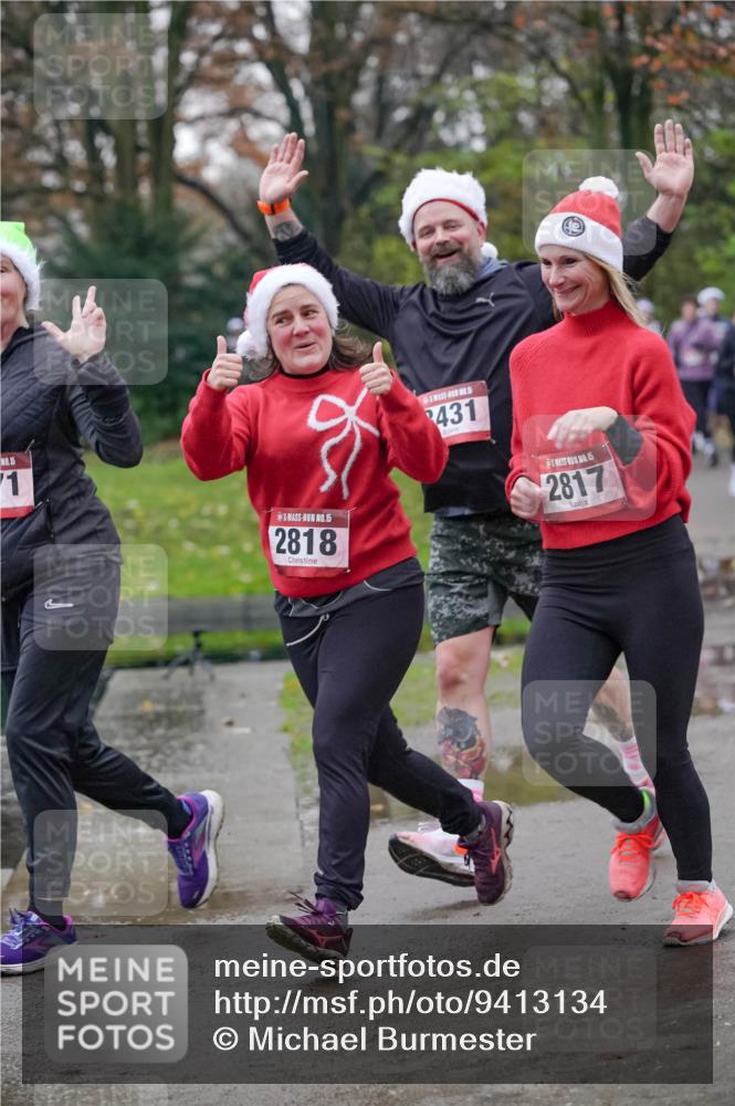 07.12.2025 - St. Pauli X-Mass-Run No. 15 Michael Burmester http://msf.ph/oto/9413134 07.12.2025 10:03:05 Laufen 15, 1, 15, 2818, 431, 15, 2817 meine-sportfotos.de