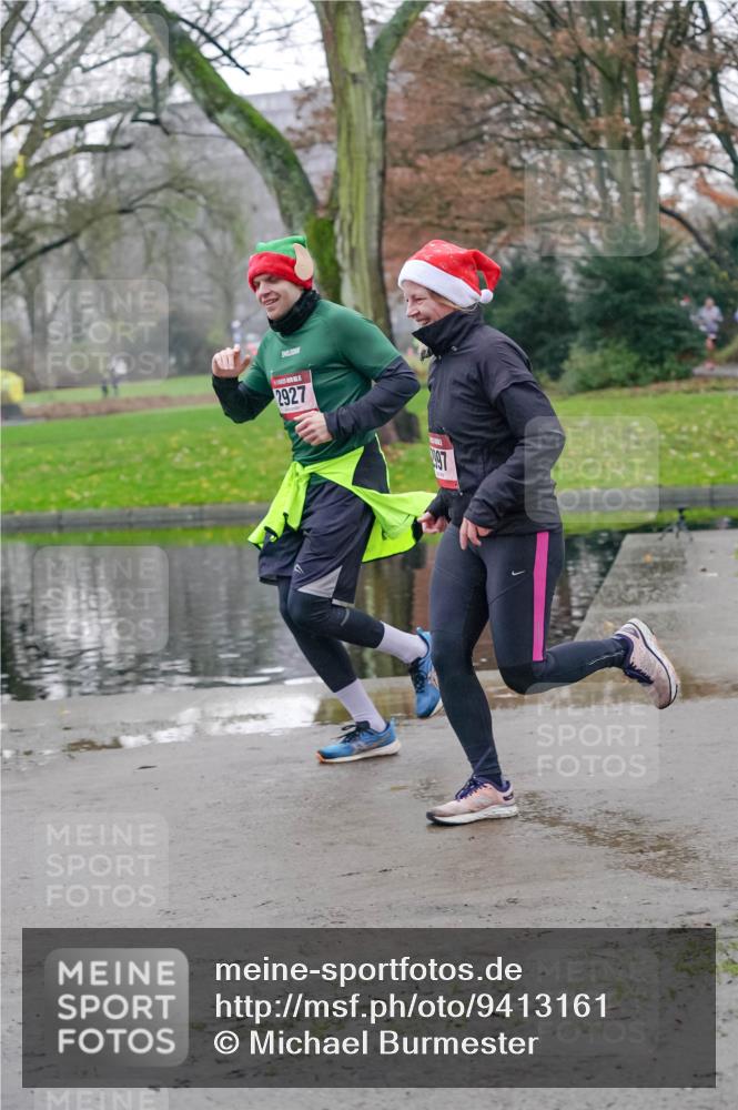 07.12.2025 - St. Pauli X-Mass-Run No. 15 Michael Burmester http://msf.ph/oto/9413161 07.12.2025 10:03:07 Laufen 2927 meine-sportfotos.de