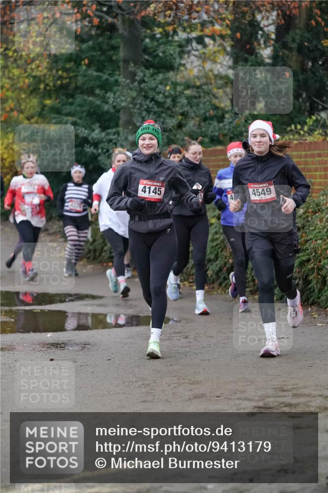 07.12.2025 - St. Pauli X-Mass-Run No. 15 Michael Burmester http://msf.ph/oto/9413179 07.12.2025 10:03:10 Laufen 1975, 4145, 4549, 7 meine-sportfotos.de