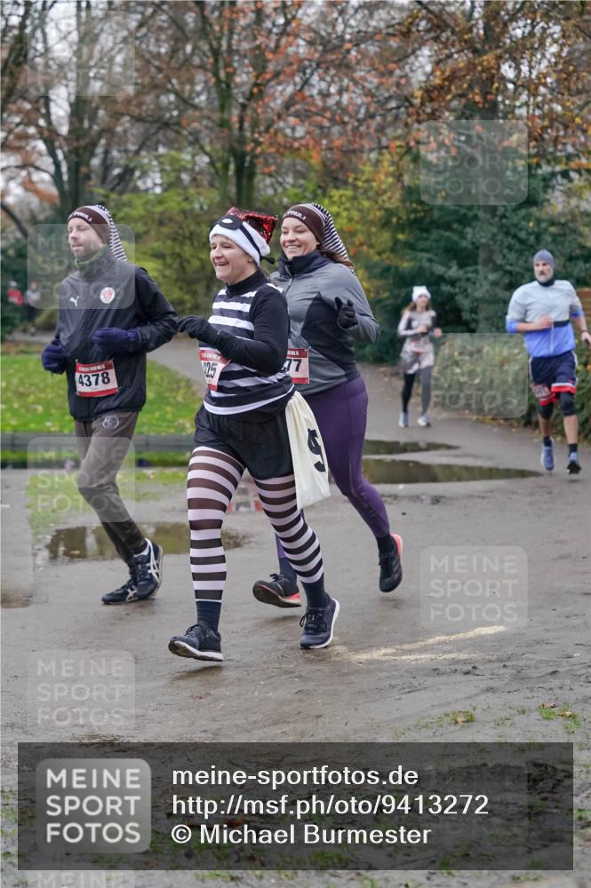 07.12.2025 - St. Pauli X-Mass-Run No. 15 Michael Burmester http://msf.ph/oto/9413272 07.12.2025 10:03:18 Laufen 4378, 25, 77 meine-sportfotos.de