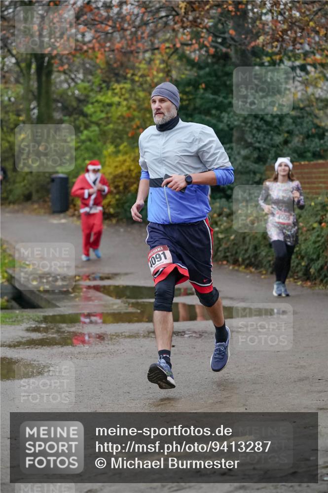 07.12.2025 - St. Pauli X-Mass-Run No. 15 Michael Burmester http://msf.ph/oto/9413287 07.12.2025 10:03:20 Laufen 4091, 4005 meine-sportfotos.de