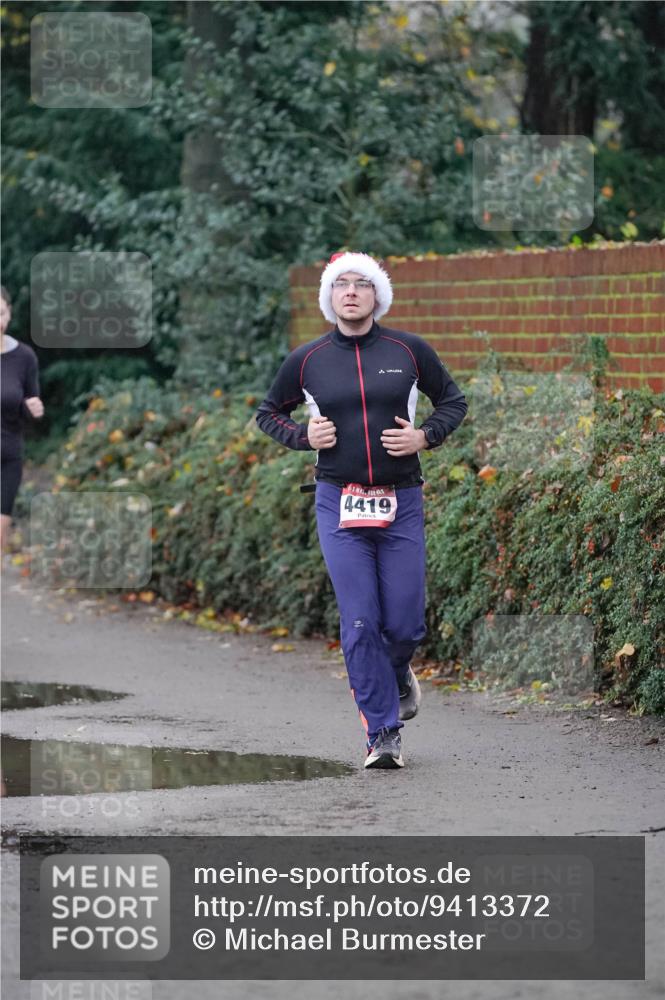 07.12.2025 - St. Pauli X-Mass-Run No. 15 Michael Burmester http://msf.ph/oto/9413372 07.12.2025 10:03:28 Laufen 4419 meine-sportfotos.de
