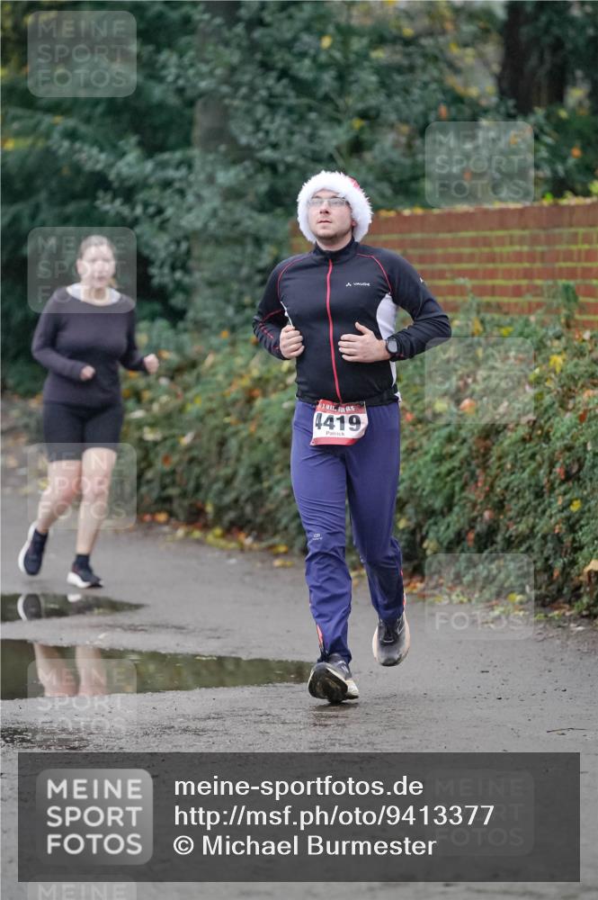 07.12.2025 - St. Pauli X-Mass-Run No. 15 Michael Burmester http://msf.ph/oto/9413377 07.12.2025 10:03:28 Laufen 4419 meine-sportfotos.de
