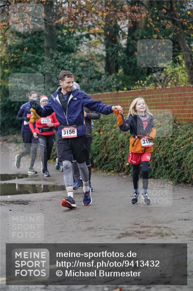 07.12.2025 - St. Pauli X-Mass-Run No. 15 Michael Burmester http://msf.ph/oto/9413432 07.12.2025 10:03:35 Laufen 4435, 3156, 315 meine-sportfotos.de
