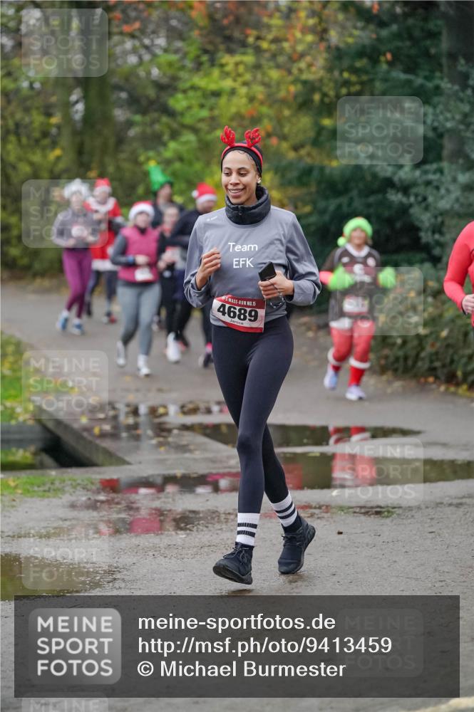 07.12.2025 - St. Pauli X-Mass-Run No. 15 Michael Burmester http://msf.ph/oto/9413459 07.12.2025 10:03:38 Laufen 15, 4689 meine-sportfotos.de