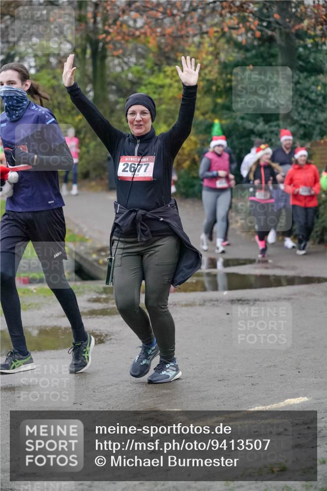 07.12.2025 - St. Pauli X-Mass-Run No. 15 Michael Burmester http://msf.ph/oto/9413507 07.12.2025 10:03:41 Laufen 15, 2677 meine-sportfotos.de