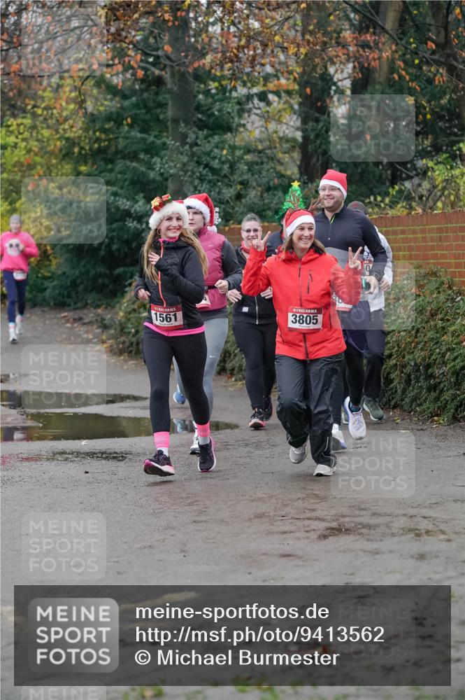07.12.2025 - St. Pauli X-Mass-Run No. 15 Michael Burmester http://msf.ph/oto/9413562 07.12.2025 10:03:45 Laufen 1561, 3805, 0 meine-sportfotos.de