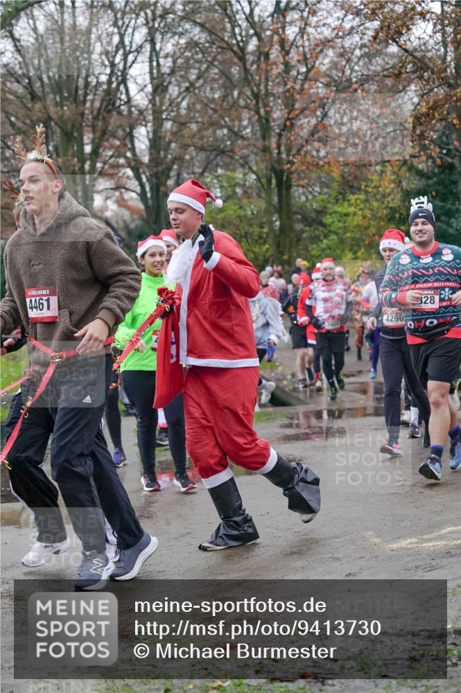 07.12.2025 - St. Pauli X-Mass-Run No. 15 Michael Burmester http://msf.ph/oto/9413730 07.12.2025 10:03:59 Laufen 15, 4461, 4296, 328 meine-sportfotos.de