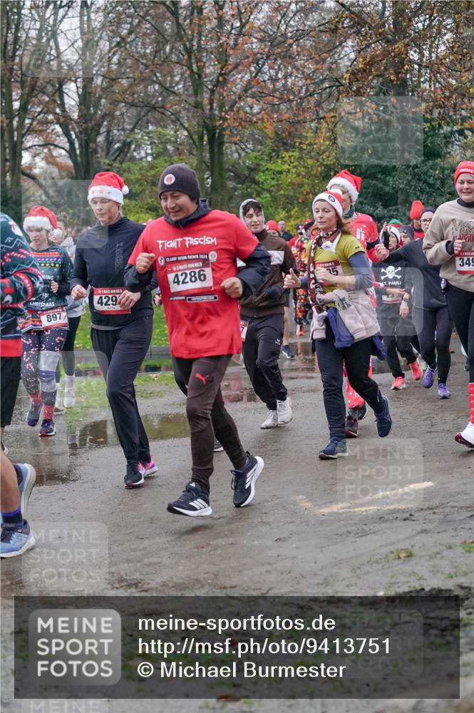07.12.2025 - St. Pauli X-Mass-Run No. 15 Michael Burmester http://msf.ph/oto/9413751 07.12.2025 10:04:01 Laufen 897, 15, 429, 13, 2824, 4286, 35, 349 meine-sportfotos.de