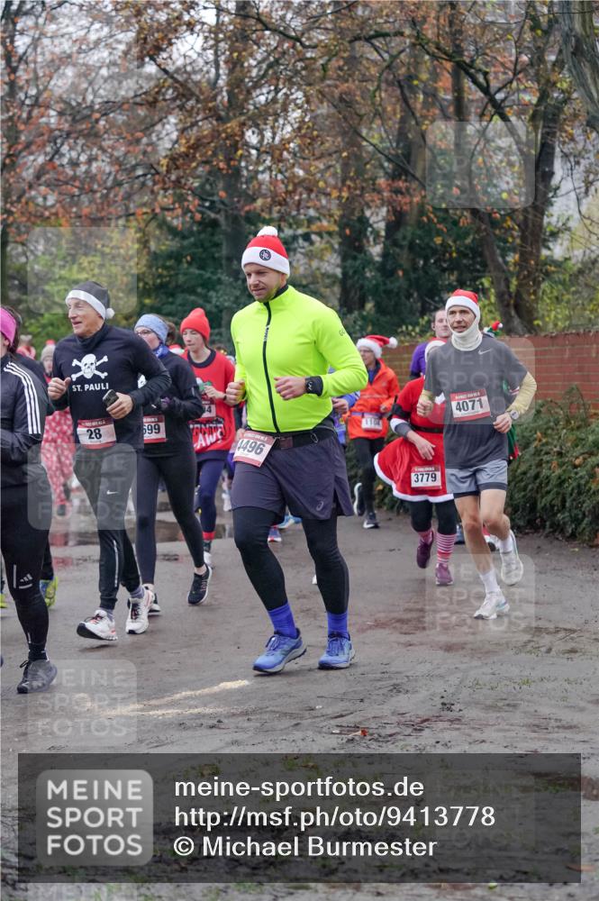 07.12.2025 - St. Pauli X-Mass-Run No. 15 Michael Burmester http://msf.ph/oto/9413778 07.12.2025 10:04:03 Laufen 28, 699, 4496, 1104, 4071, 3779 meine-sportfotos.de