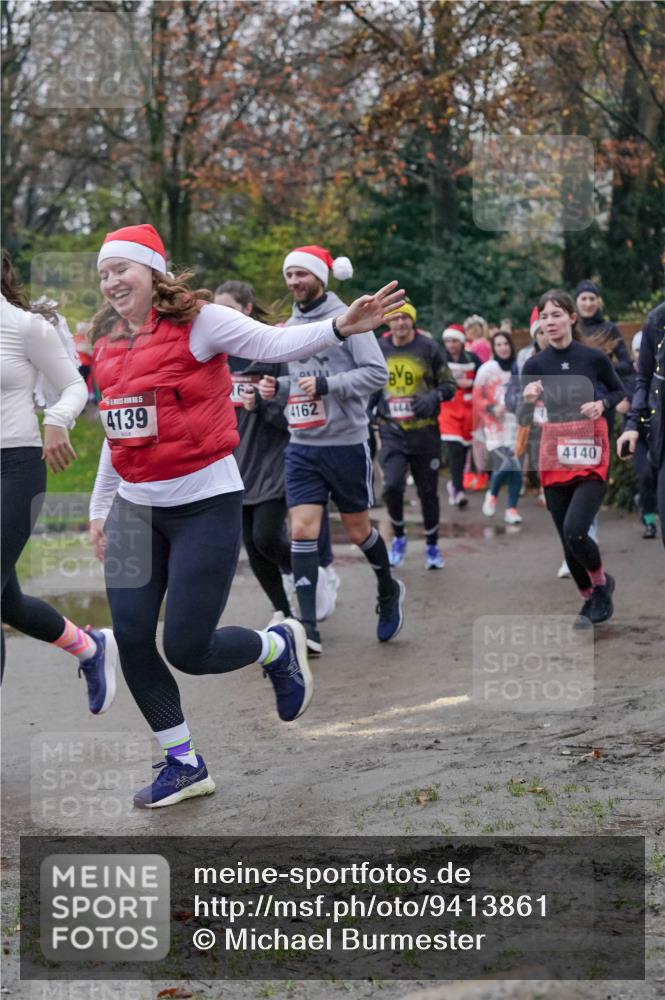 07.12.2025 - St. Pauli X-Mass-Run No. 15 Michael Burmester http://msf.ph/oto/9413861 07.12.2025 10:04:10 Laufen 4139, 4162, 4140 meine-sportfotos.de