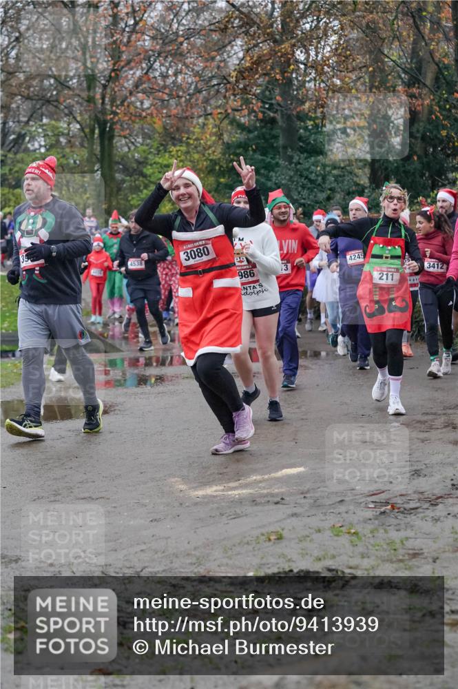 07.12.2025 - St. Pauli X-Mass-Run No. 15 Michael Burmester http://msf.ph/oto/9413939 07.12.2025 10:04:15 Laufen 4538, 3080, 4245, 3, 986, 211, 3412 meine-sportfotos.de