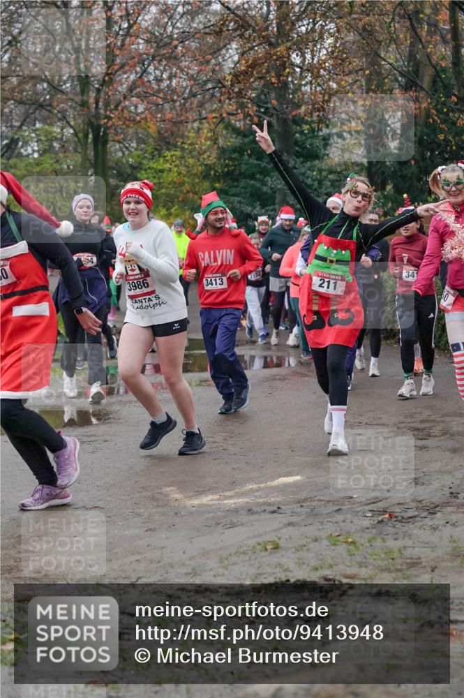 07.12.2025 - St. Pauli X-Mass-Run No. 15 Michael Burmester http://msf.ph/oto/9413948 07.12.2025 10:04:16 Laufen 0, 3986, 3413, 211, 341 meine-sportfotos.de