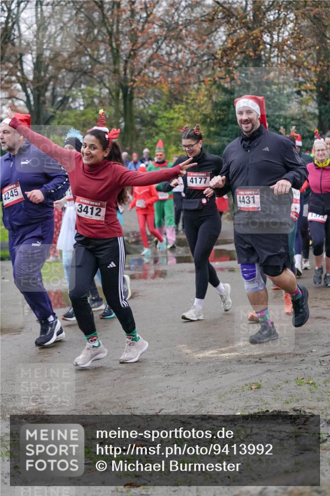 07.12.2025 - St. Pauli X-Mass-Run No. 15 Michael Burmester http://msf.ph/oto/9413992 07.12.2025 10:04:19 Laufen 4245, 3412, 4177, 4431, 1373 meine-sportfotos.de