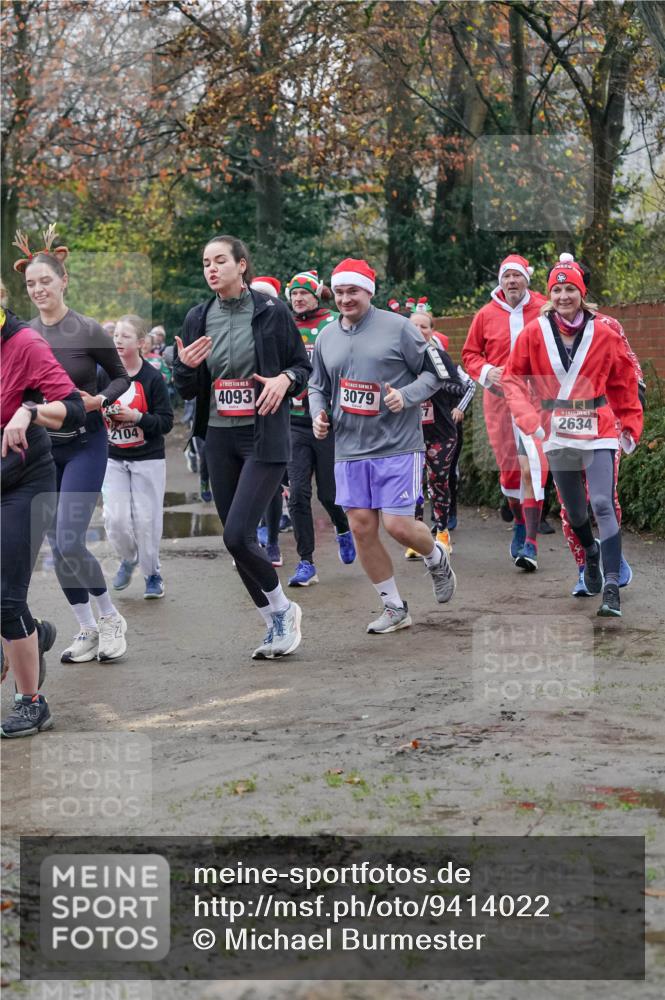 07.12.2025 - St. Pauli X-Mass-Run No. 15 Michael Burmester http://msf.ph/oto/9414022 07.12.2025 10:04:21 Laufen 2104, 15, 4093, 3079, 2634 meine-sportfotos.de