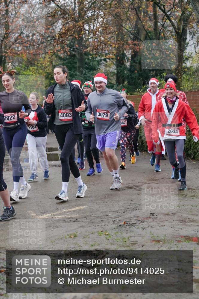 07.12.2025 - St. Pauli X-Mass-Run No. 15 Michael Burmester http://msf.ph/oto/9414025 07.12.2025 10:04:21 Laufen 5, 2922, 2104, 4093, 3079, 887, 2634 meine-sportfotos.de