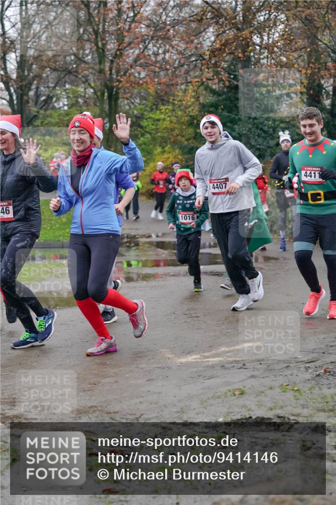 07.12.2025 - St. Pauli X-Mass-Run No. 15 Michael Burmester http://msf.ph/oto/9414146 07.12.2025 10:04:31 Laufen 46, 1016, 4407, 4411 meine-sportfotos.de