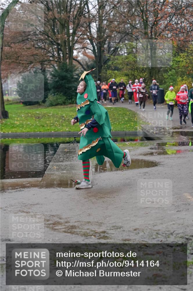 07.12.2025 - St. Pauli X-Mass-Run No. 15 Michael Burmester http://msf.ph/oto/9414164 07.12.2025 10:04:33 Laufen  meine-sportfotos.de