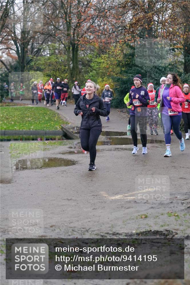 07.12.2025 - St. Pauli X-Mass-Run No. 15 Michael Burmester http://msf.ph/oto/9414195 07.12.2025 10:04:36 Laufen 4118, 420 meine-sportfotos.de