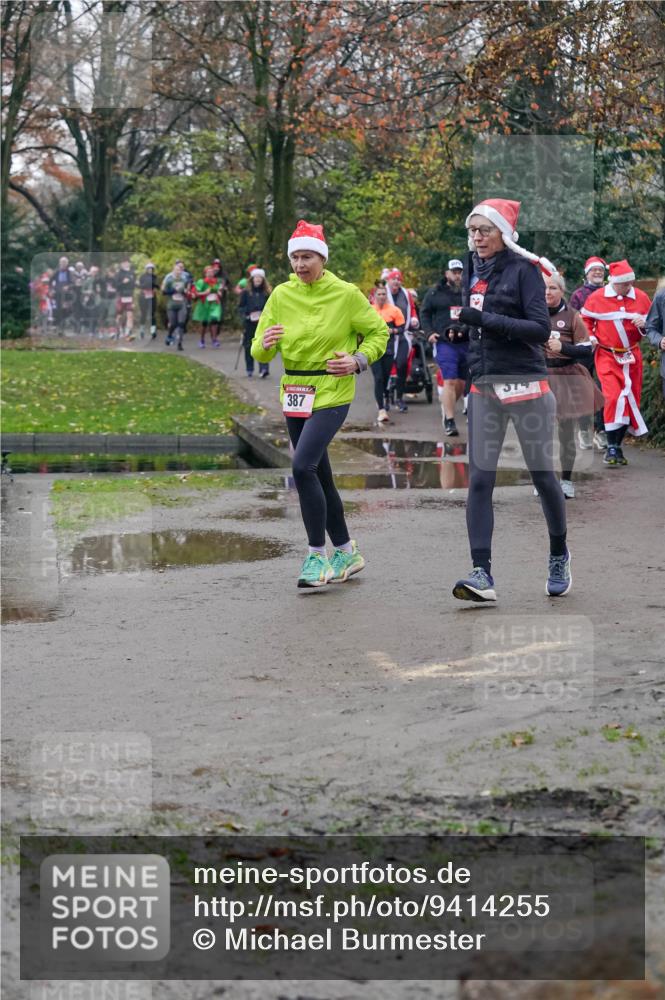 07.12.2025 - St. Pauli X-Mass-Run No. 15 Michael Burmester http://msf.ph/oto/9414255 07.12.2025 10:04:42 Laufen 574, 387 meine-sportfotos.de