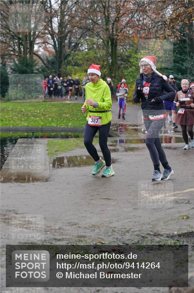 07.12.2025 - St. Pauli X-Mass-Run No. 15 Michael Burmester http://msf.ph/oto/9414264 07.12.2025 10:04:42 Laufen 387, 139 meine-sportfotos.de