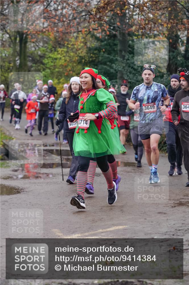 07.12.2025 - St. Pauli X-Mass-Run No. 15 Michael Burmester http://msf.ph/oto/9414384 07.12.2025 10:04:53 Laufen 039, 3714, 2172, 34, 3649, 364 meine-sportfotos.de