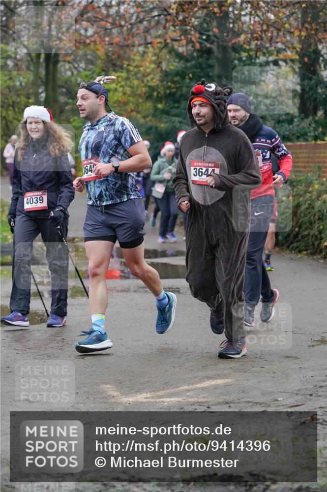 07.12.2025 - St. Pauli X-Mass-Run No. 15 Michael Burmester http://msf.ph/oto/9414396 07.12.2025 10:04:54 Laufen 4039, 364, 15, 3644 meine-sportfotos.de