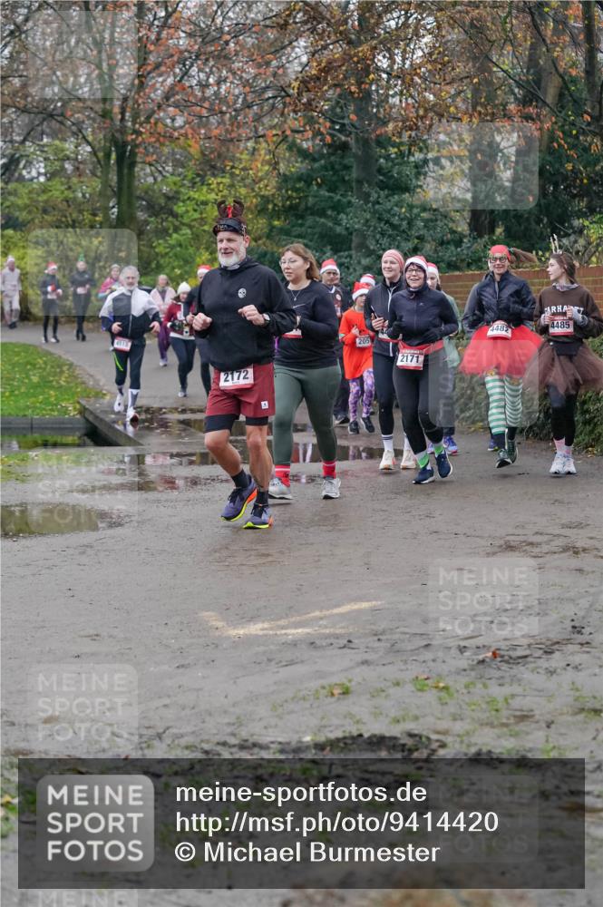 07.12.2025 - St. Pauli X-Mass-Run No. 15 Michael Burmester http://msf.ph/oto/9414420 07.12.2025 10:04:57 Laufen 4515, 2172, 205, 2171, 448, 4485 meine-sportfotos.de