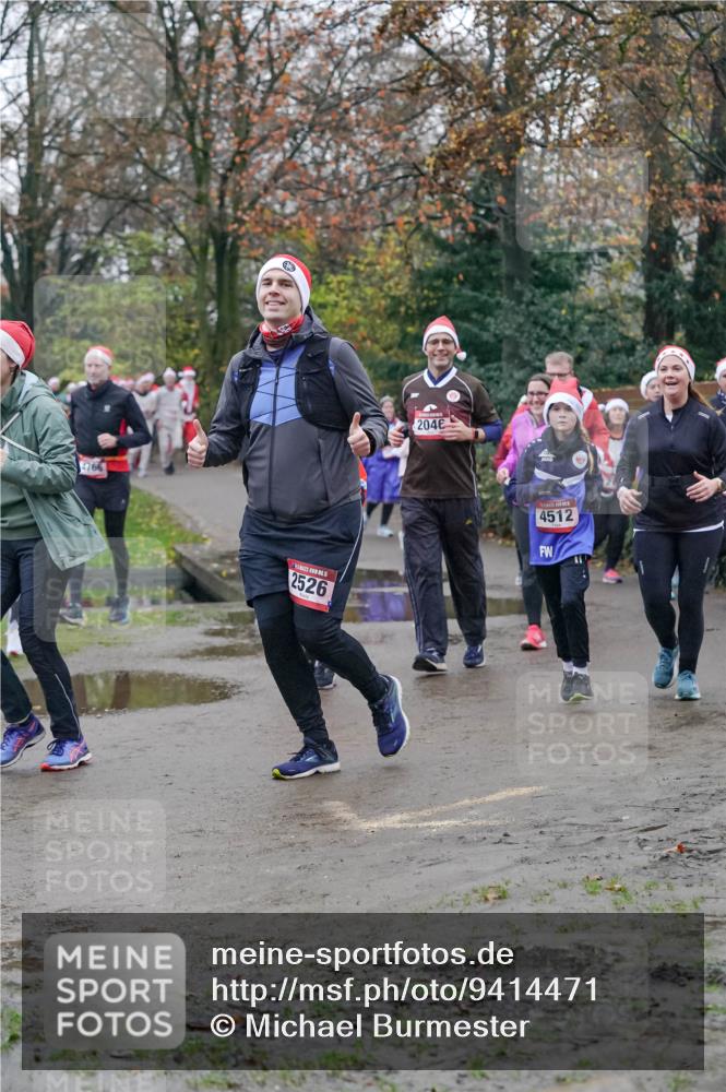 07.12.2025 - St. Pauli X-Mass-Run No. 15 Michael Burmester http://msf.ph/oto/9414471 07.12.2025 10:05:01 Laufen 4766, 2526, 204, 4512 meine-sportfotos.de
