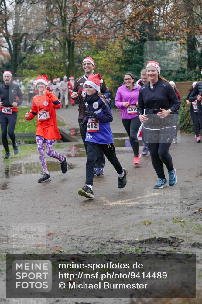 07.12.2025 - St. Pauli X-Mass-Run No. 15 Michael Burmester http://msf.ph/oto/9414489 07.12.2025 10:05:02 Laufen 4766, 2051, 15, 512, 4516 meine-sportfotos.de