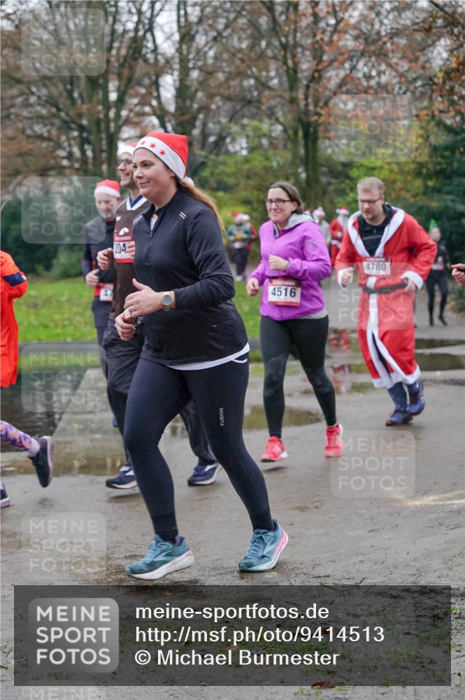 07.12.2025 - St. Pauli X-Mass-Run No. 15 Michael Burmester http://msf.ph/oto/9414513 07.12.2025 10:05:03 Laufen 47, 204, 4516, 4780 meine-sportfotos.de