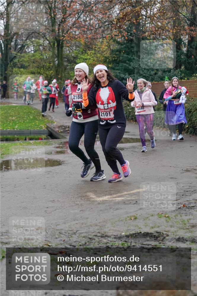 07.12.2025 - St. Pauli X-Mass-Run No. 15 Michael Burmester http://msf.ph/oto/9414551 07.12.2025 10:05:06 Laufen 2188, 2101, 4440, 206 meine-sportfotos.de