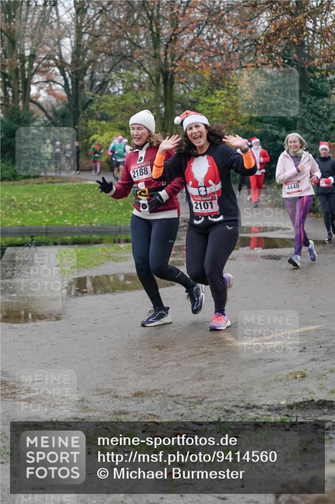 07.12.2025 - St. Pauli X-Mass-Run No. 15 Michael Burmester http://msf.ph/oto/9414560 07.12.2025 10:05:06 Laufen 2188, 15, 2101, 4440 meine-sportfotos.de