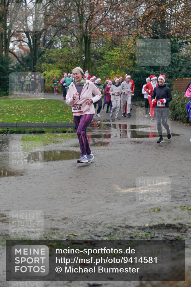 07.12.2025 - St. Pauli X-Mass-Run No. 15 Michael Burmester http://msf.ph/oto/9414581 07.12.2025 10:05:08 Laufen 4440, 2025 meine-sportfotos.de