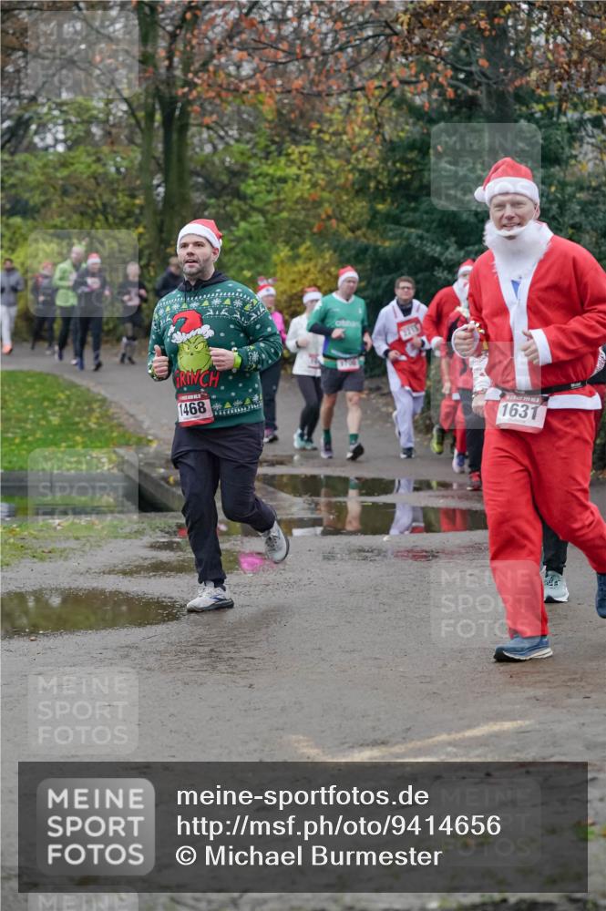 07.12.2025 - St. Pauli X-Mass-Run No. 15 Michael Burmester http://msf.ph/oto/9414656 07.12.2025 10:05:13 Laufen 1468, 2215, 1631 meine-sportfotos.de