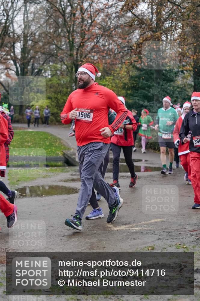 07.12.2025 - St. Pauli X-Mass-Run No. 15 Michael Burmester http://msf.ph/oto/9414716 07.12.2025 10:05:18 Laufen 15, 1586, 1700, 396 meine-sportfotos.de