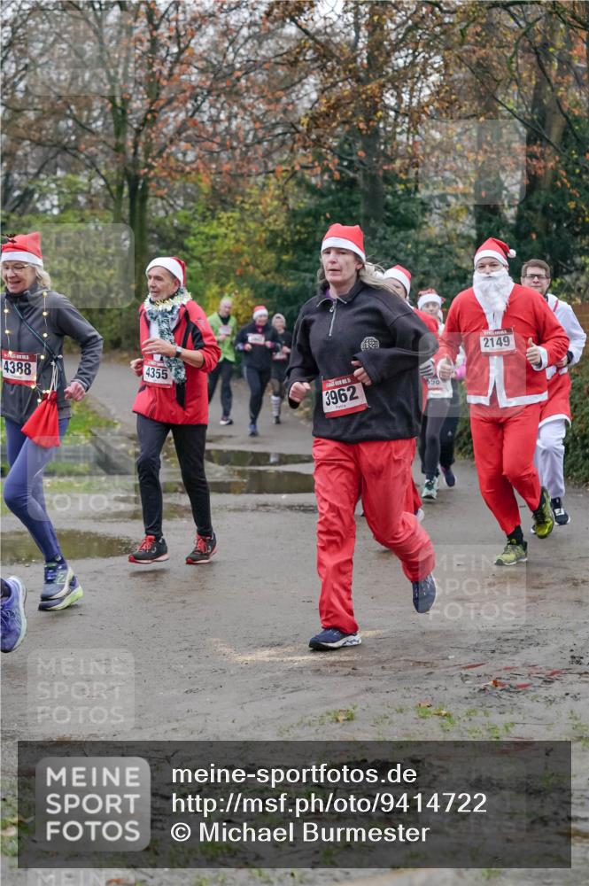 07.12.2025 - St. Pauli X-Mass-Run No. 15 Michael Burmester http://msf.ph/oto/9414722 07.12.2025 10:05:19 Laufen 4388, 4355, 3962, 50, 2149 meine-sportfotos.de