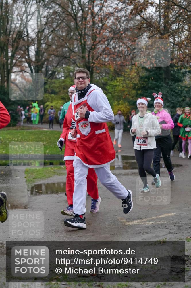 07.12.2025 - St. Pauli X-Mass-Run No. 15 Michael Burmester http://msf.ph/oto/9414749 07.12.2025 10:05:21 Laufen 3, 1696 meine-sportfotos.de