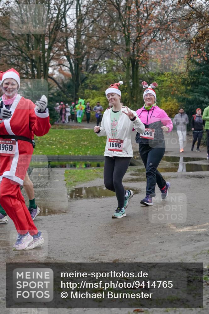 07.12.2025 - St. Pauli X-Mass-Run No. 15 Michael Burmester http://msf.ph/oto/9414765 07.12.2025 10:05:22 Laufen 15, 3969, 1696, 698 meine-sportfotos.de